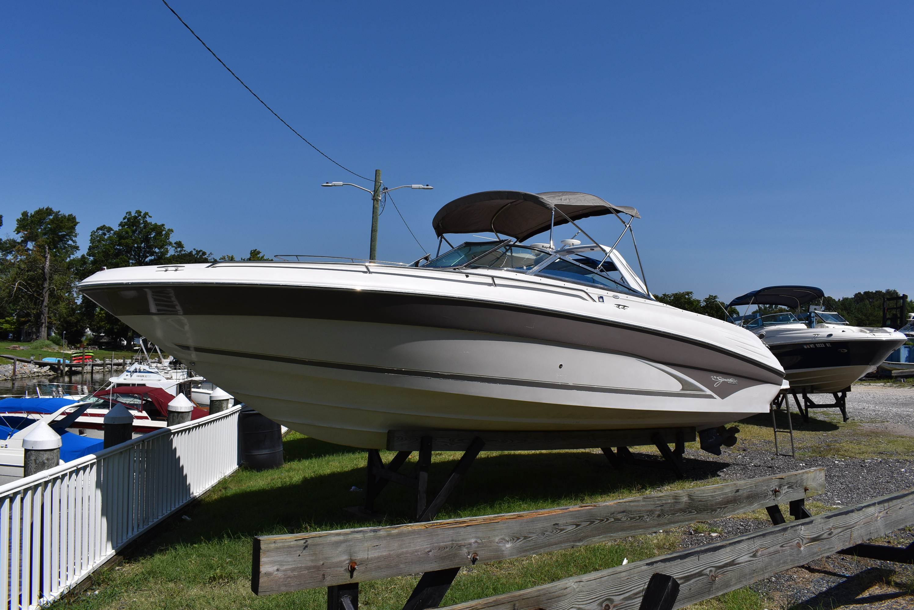 Photo of Re-powered 1998 Sea Ray 260 Signature
