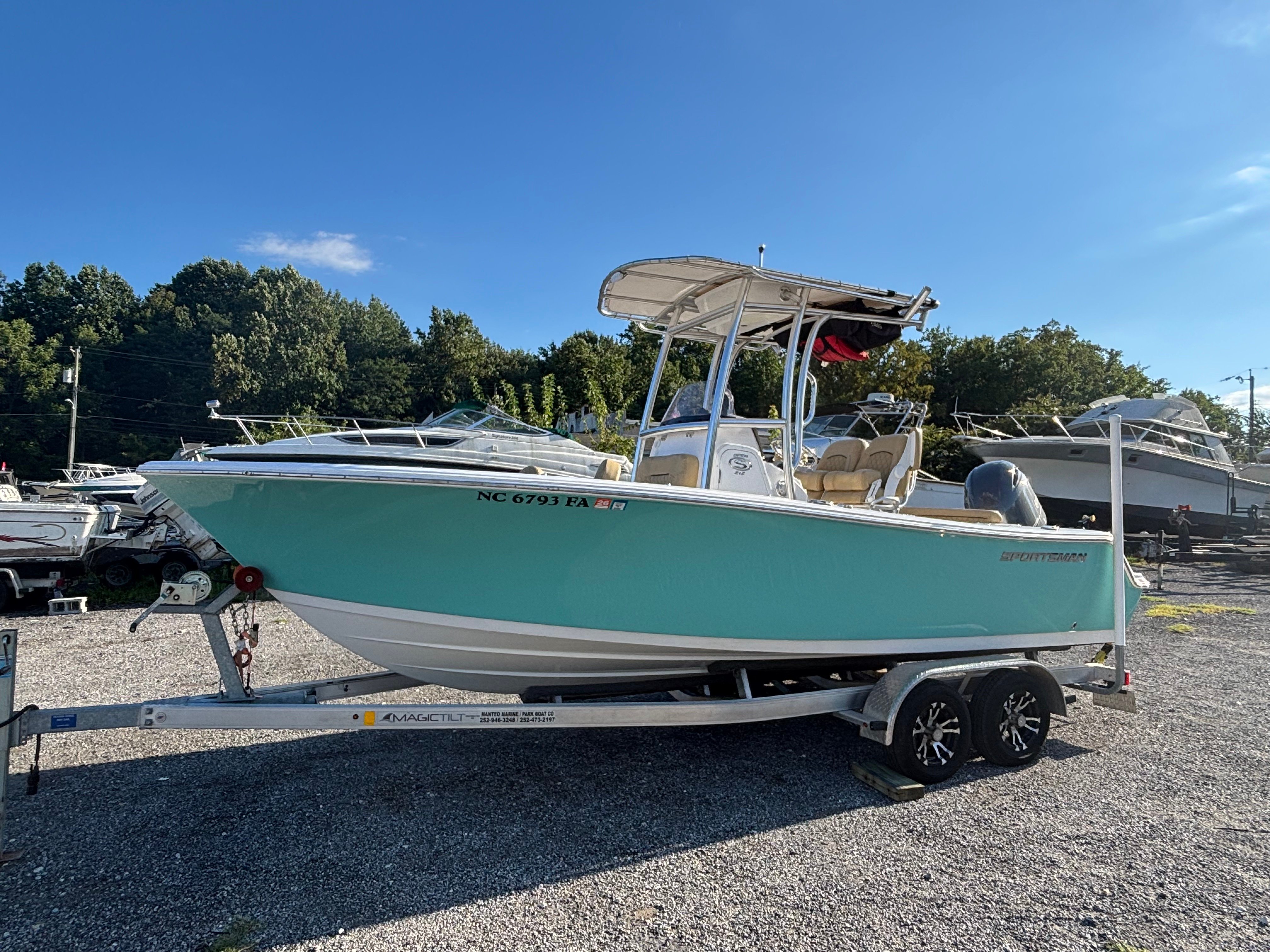 Photo of 2023 Sportsman 212
