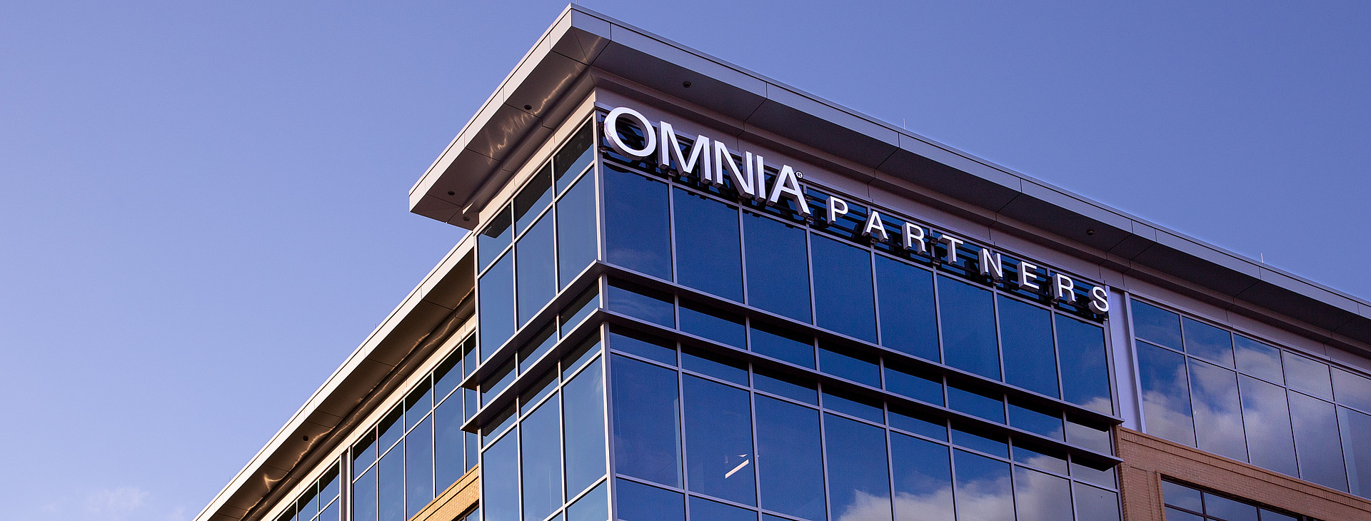 omnia partners